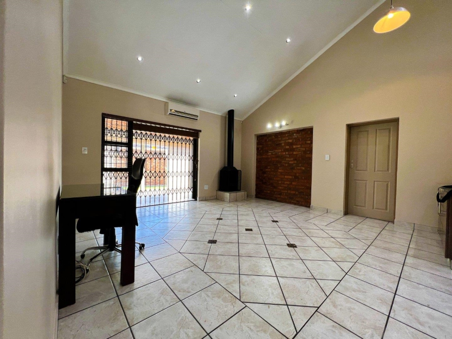 3 Bedroom Property for Sale in Baillie Park North West